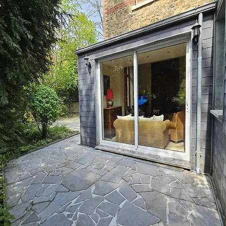 Heritage In With Garden, Cleaning Included